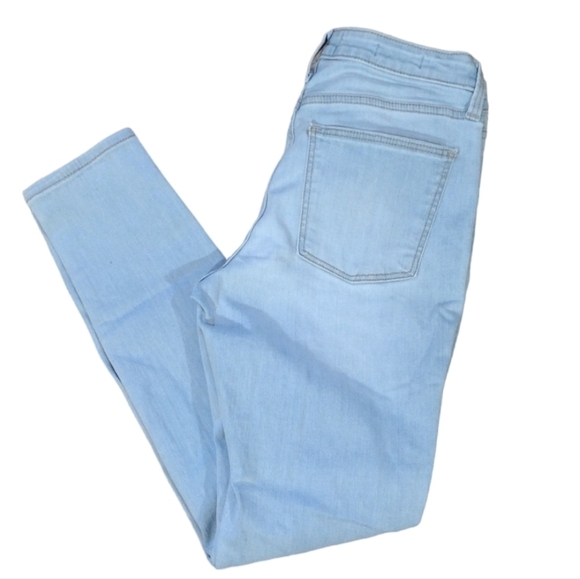 UNIVERSAL Thread Jeans - Picture 2 of 5